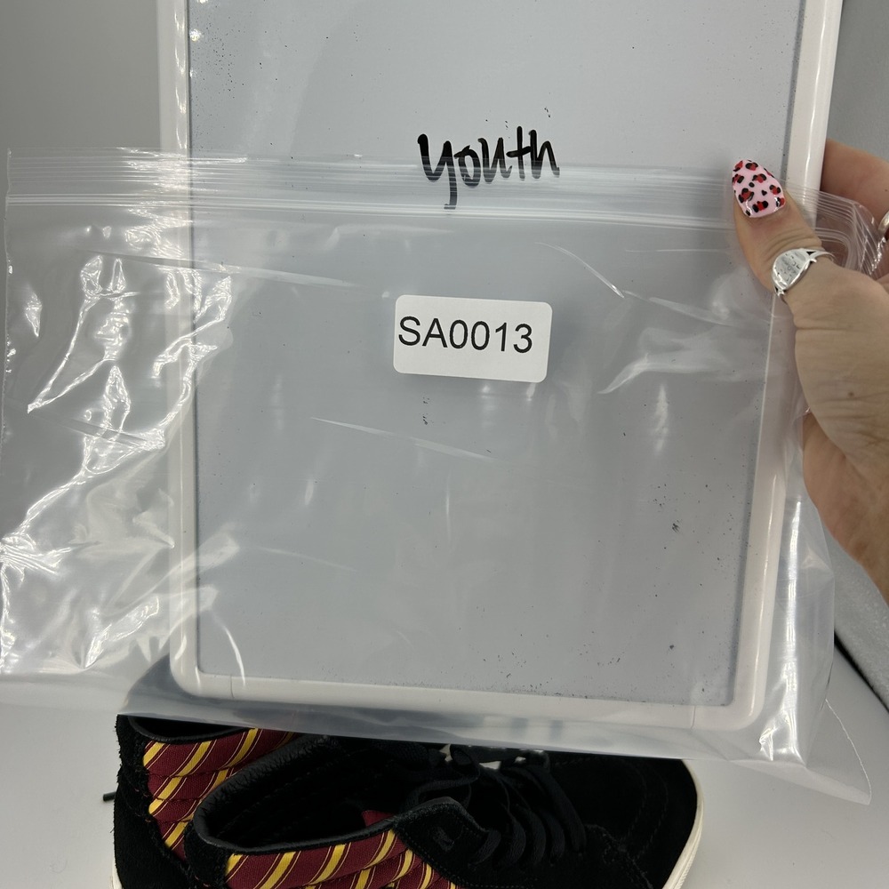 Vans Youth 3.5 Harry Potter Gryffindor Sk8-Hi Limited Edition Shoes - Picture 15 of 15